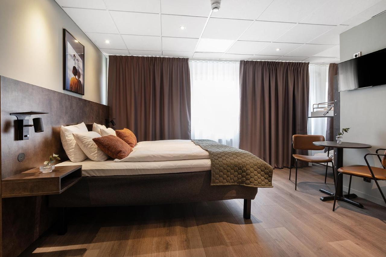 Point Hotel 3*