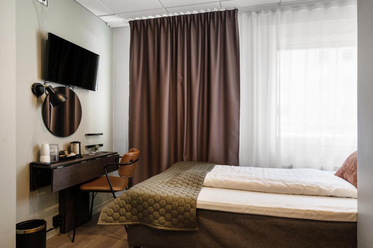 Point Hotel